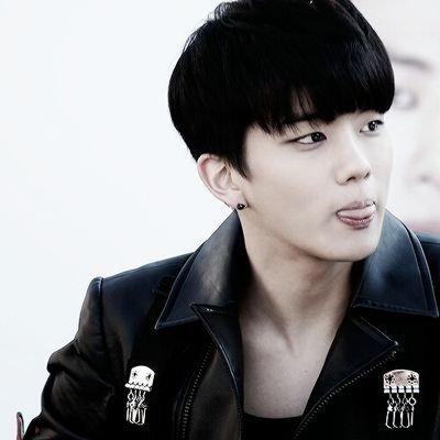 YooYoungjae_KFC's profile picture. • Mark •
