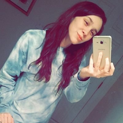 ayebayyxo's profile picture. 21, my sister and @selena_says_ are my best friends.