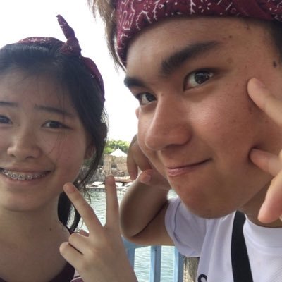 kennieelala's profile picture. i love chickens