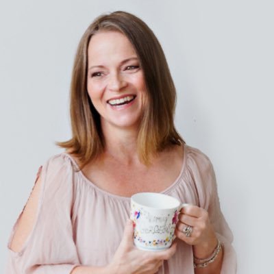 AmandaMeditates's profile picture. Recovering People-Pleaser, Truth Seeker & Believer that Love Always Wins