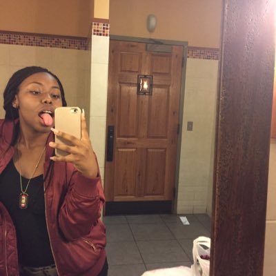 xosydonxtdoor's profile picture. Instagram: @xosydo ✨