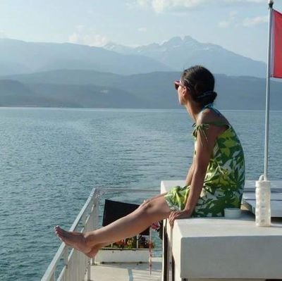 ca_chow's profile picture. 🤔