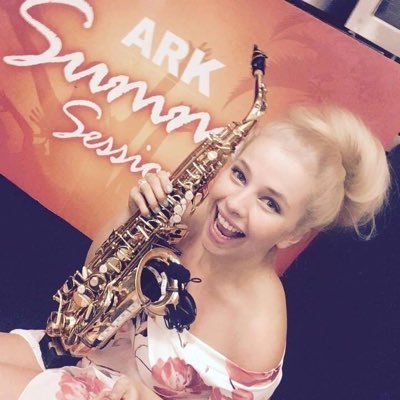 International Saxophonist, @YanagisawaUK Artist, Royal Northern College of Music BMus Hons, contact: may@girlonsax.co.uk