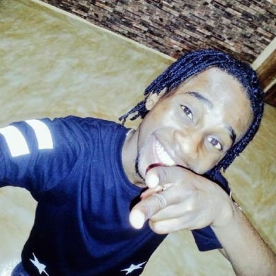 Membro Do Grupo Os 6 Do SwaGger Queres saber mais demin puxa no whatsapp +244937179351 ou No Fcbk Felisberto Nunes