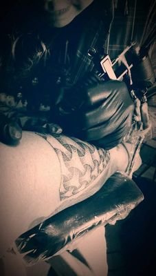 PabloOnarimatla's profile picture. Tatuajes, dotwork, ilustración, rock progresivo etc