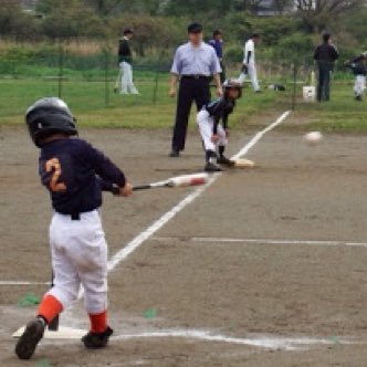 初めまして!大阪府堺市出身のやーまちゃんです(^-^)/私は『我が子が不振なんです!どうにかなりませんか?』と相談を受け指導経験もソフトボールの経験もない親御さんにとある指導法を実践してもらったところ、打率も残しホームランを打てるまでに回復した方法を書いてあります(^_^)v