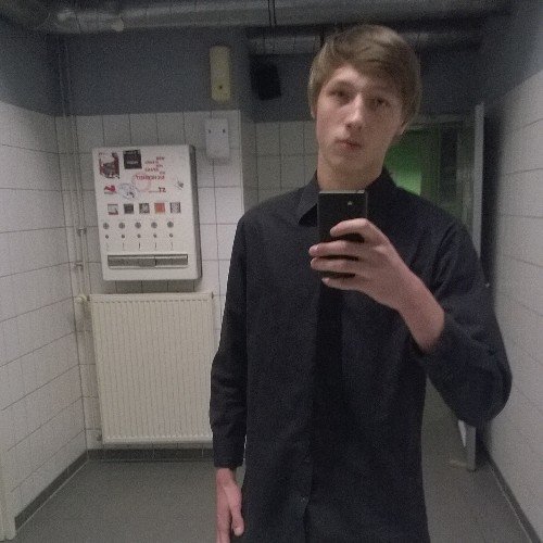 Andrey Kazarow😎  19 year's old 😉  Born in Ussurijsk😉  Living in Kaiserslautern 😎   Blogging and more..😃  Real-life moments 😇#F4F#RT#TFB#IFB#NETWORKING