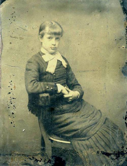 claresartcrafts's profile picture. I am an artist with a BA in Fine Art, my inspiration is Vintage/memento Mori. I live in the UK and I LOVE, LOVE! Ghost Adventures especially Zak xx