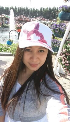 Medical transcriptionist/ ilove the beauty of nature and listening to music..😽😽