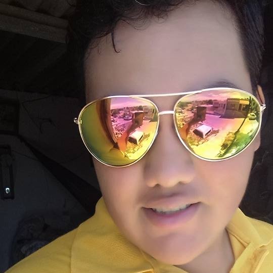 soy chido, alegre, buena onda y como me trates te tararé
