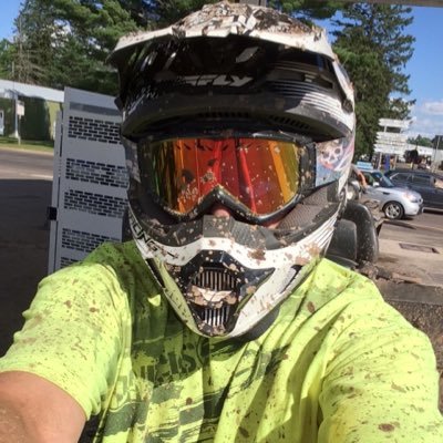 siLntNiit's profile picture. 