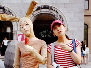 drunknGOM's profile picture. Communicator, PR practitioner, Culture hunter, Humanist,  CSR, Mecenat, Weber Shandwick, Edelman Alumni