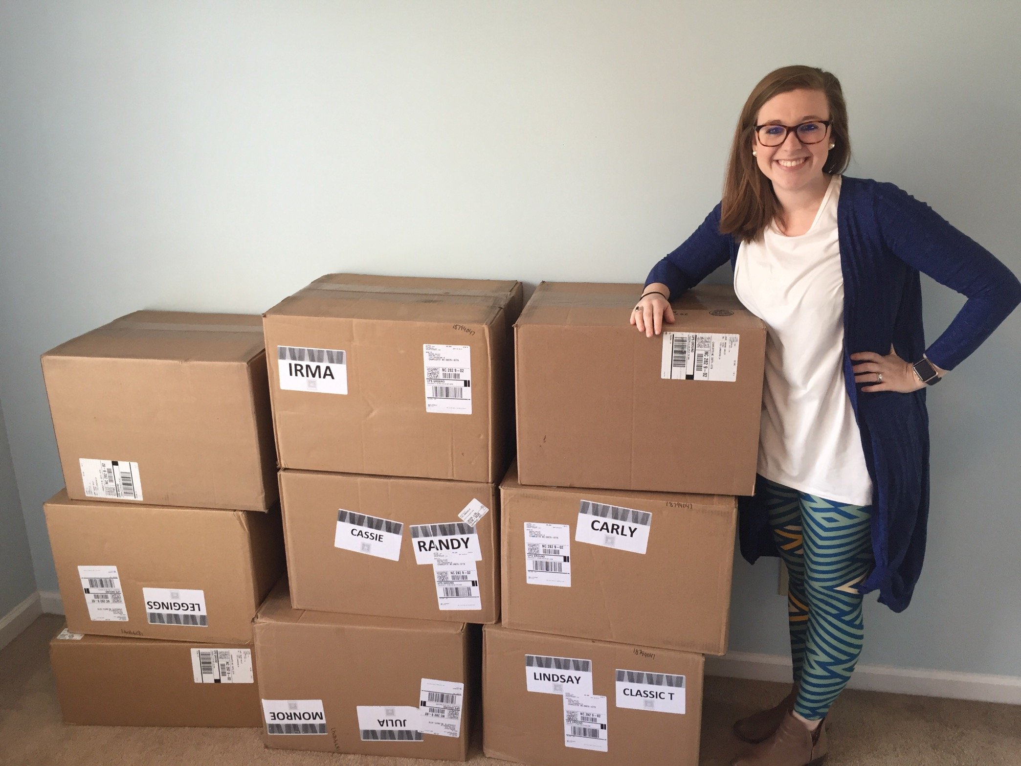 LLRRachelSalley's profile picture. LuLaRoe Fashion Consultant