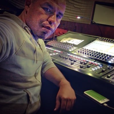 Ingeniero en Audio de @SomosNEON Faacebook/ PelonSound