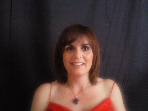 Mum to Keri & Michael ,psychic & spiritual medium , hypnotherapist, Past life and CBT Therapist. In love 🥰