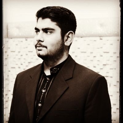 // Gear-head  // Bahrian // Business Student // Pindi and Proud //