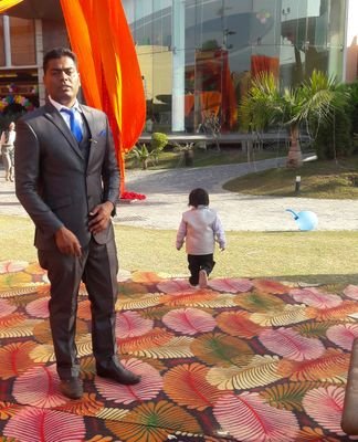 Esukhvir's profile picture. 