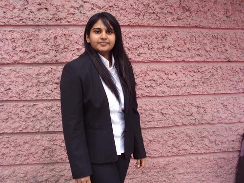 hpdv00's profile picture. normal person