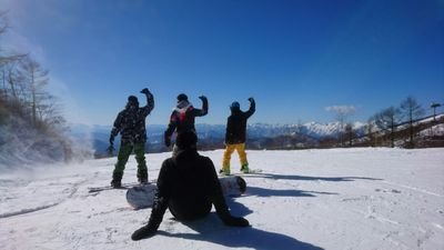 千葉住 21最  地元：北海道 函館  

スノーボードはグラトリ猛練習中！！
だったのですが、7月から千葉キングス通い始めました。
キッカーの虜です。
よろしくお願いします☺