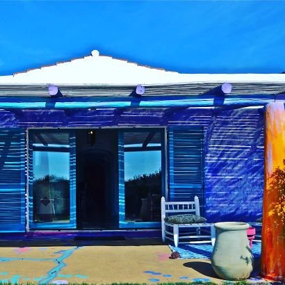 Poecylia is a charming bed&breakfast, ideal place for vacation away from noise. tech-free. A place where find yourself, embraced by wild energetic nature.