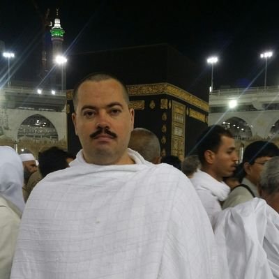 ‏وتعيشي يا ضحكة مصر