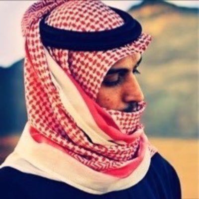 أحبك محبة شآيبن في عمر سبعين ، عقيمن رزقه الله ، بطفل و تعلق به الكويت