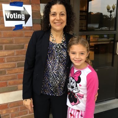 LGLMOM1's profile picture. Lawyer-Mom-Egyptian-American Muslim