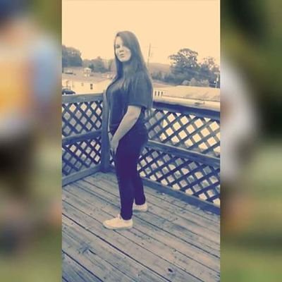 I really wanna become a YouTuber💖!!
Everyone follow me💖