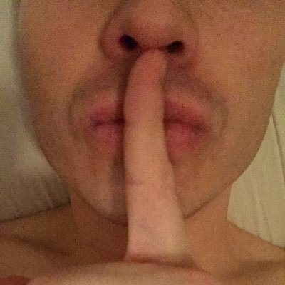 parisbi75019's profile picture. compte interdit aux moins de 18ans / contenu explicite 🔞🔞🔞. Mec bi de Lyon3. 36ans. Actif avec mecs mais pas domi !