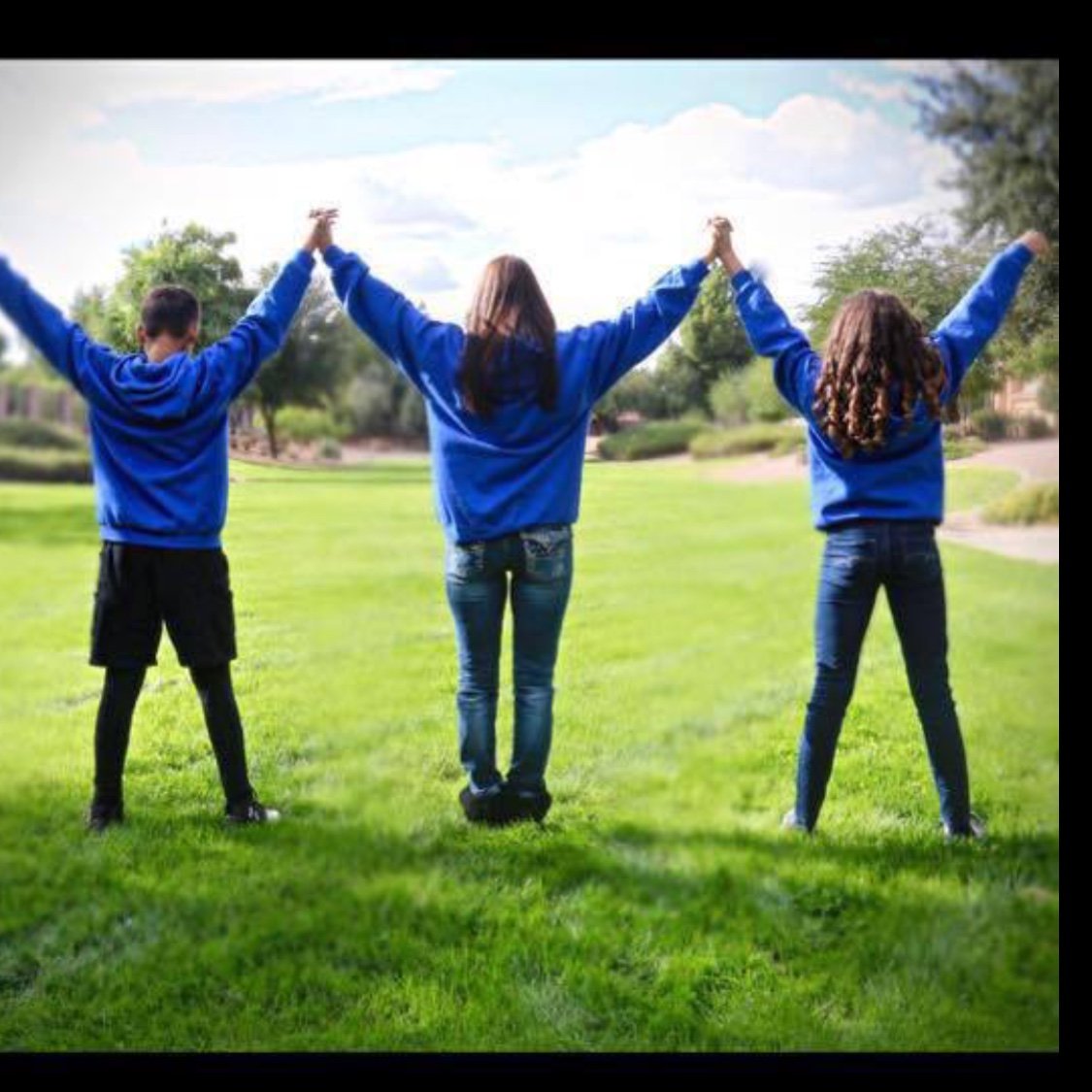 mekmiah's profile picture. #livelovelaugh