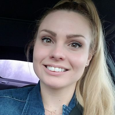 manduhmaroo's profile picture. hilarious.