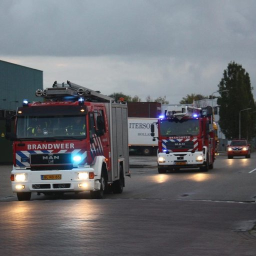 BrandweerLDM's profile picture. Officieel Twitteraccount Brandweer Leerdam. Onderdeel van de veiligheidsregio Utrecht @vrutrecht. Met 30 vrijwilligers staan wij 24/7 voor uw veiligheid paraat.