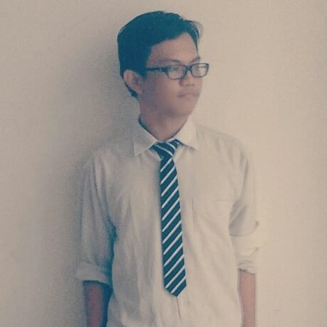 MrMeTeoRa_'s profile picture. a sleepy web developer and play game after work
