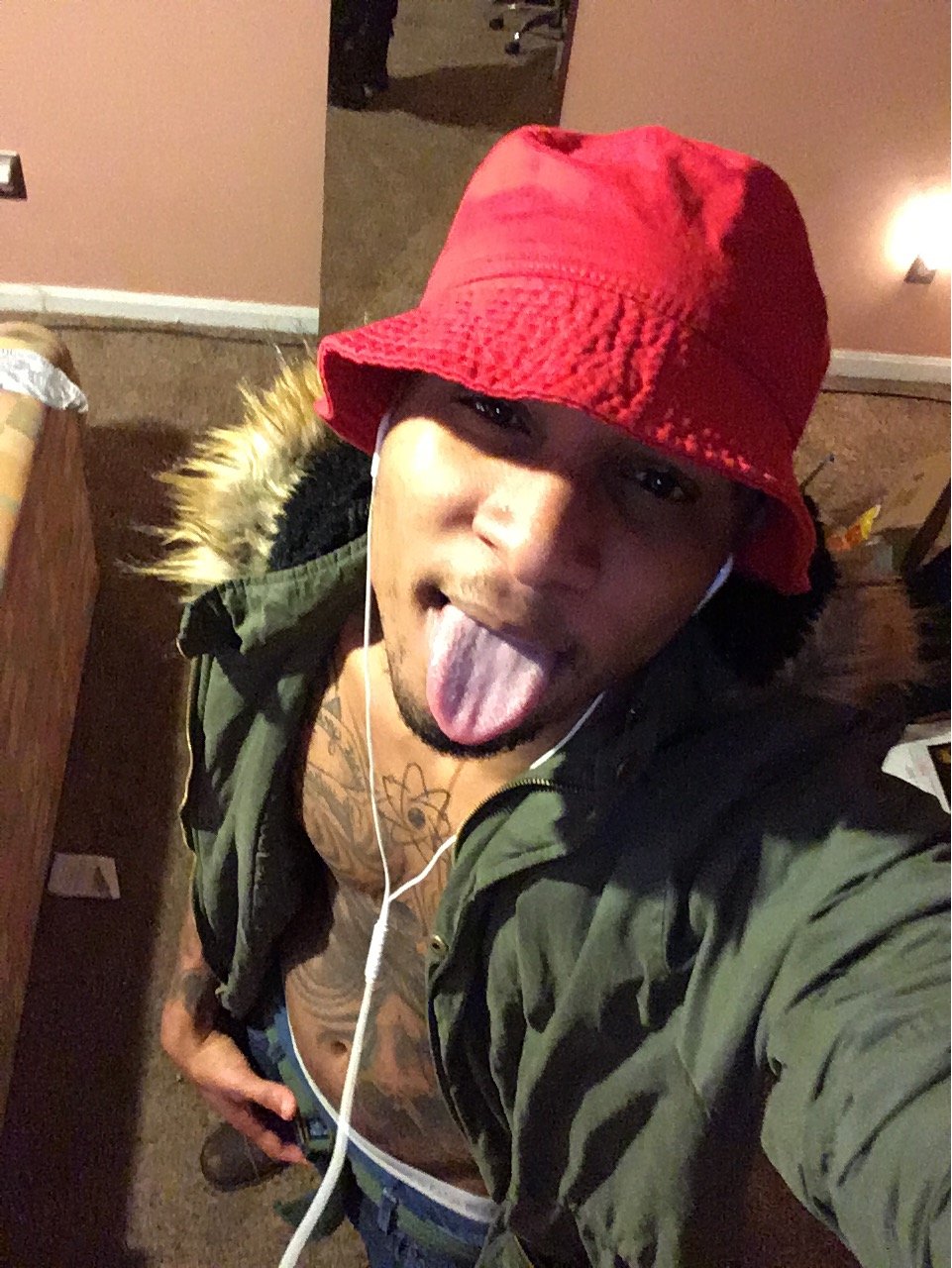 StefonReid's profile picture. Respect is given not earned