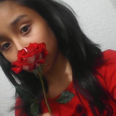 pamelagrirue's profile picture. 🌹R ø S E S🌹