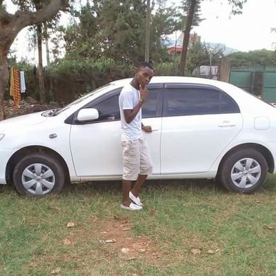 Undergraduate, English and Literature, Phonologist @Maseno_Uni Not ur ordinary bwoy #MyTweetsMyChoice Manchester united addict Freethinker