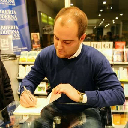 thomasdefaveri's profile picture. Studio Ingegneria. Mi occupo anche di Android  @TuttoAndroid