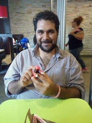 Damasco35's profile picture. Explorando esta red social y buscando las fuerzas oscuras para unirme a su infernal cruzada. :)