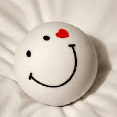 khadija_mourou's profile picture. إقترب من الله يقترب منك كل شيء جميل ❤