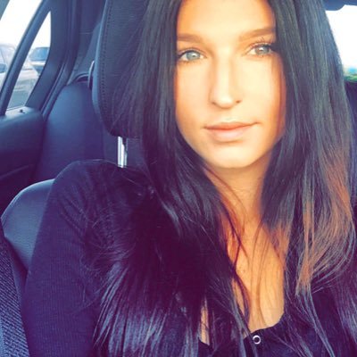 macairemyers2's profile picture. If we all had a bong, we'd all get along.     CI 👼🏽