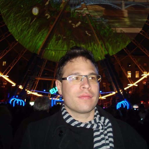 FreezPakAuChoco's profile picture. Actualité, 3e degré, contrepèteries, satire. #JeSuisCharlie