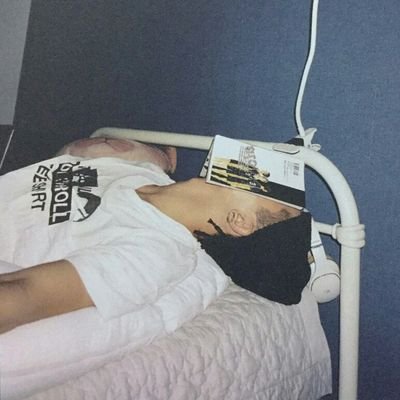 trblhng's profile picture. 