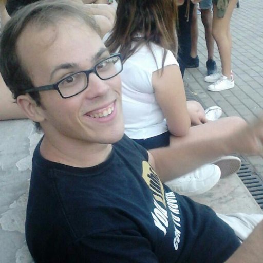 un guardián de los ideales, dispuesto amar a la princesa, que me aguarda al final del camino, y protegerla de los demonios de esta endiablaba tierra.