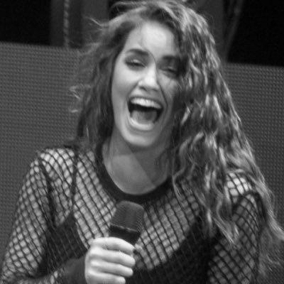 titaa11's profile picture. Nace de tu ser y nada hacia la piel