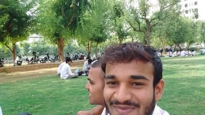 jitenyadav96's profile picture. Reader