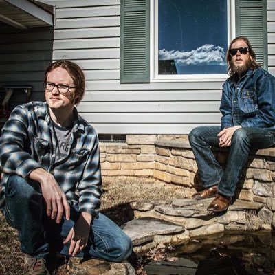 NC Rock duo that mixes up Primitive Blues, Rockabilly, Garage Rock, Soul & Psychedelia. Download the new single 'Years Pass By' free https://t.co/tVWNXH4sYk