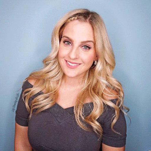 Canadian Beauty/Lifestyle Blogger. ✉️ Contact: Maddy@spilledpolish.com