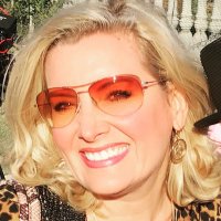 Suzanne Friedline (@heysuztweets) 's Twitter Profile