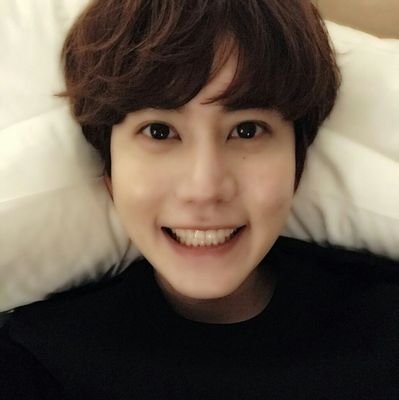 ThENaRuHiNa's profile picture. Elf.