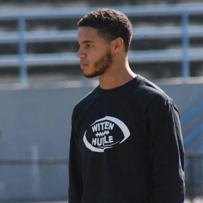 molds1's profile picture. just trying to make a dream, reality. I hold it down in etown. #GodBless 423✊🏽 Go Bucs!